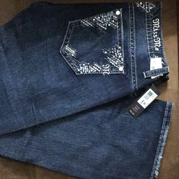 Miss Me Relaxed Boot Jean - Picture 1 of 2
